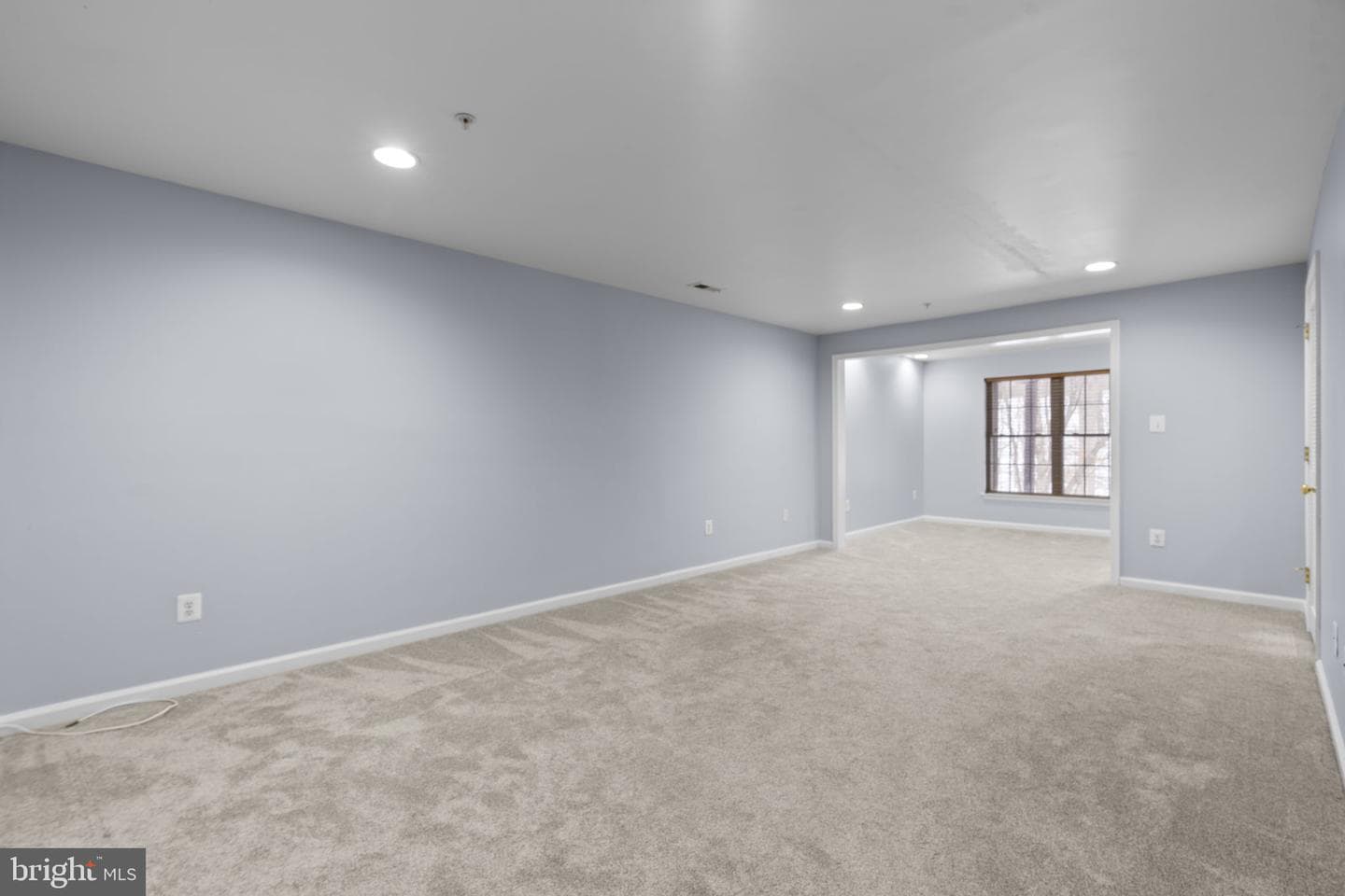 2403 Killarney Terrace photo 32