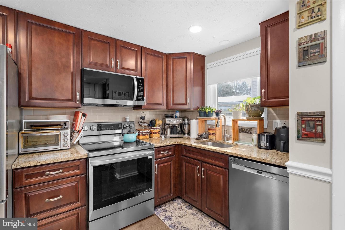 8085 Castle Rock Court photo 12