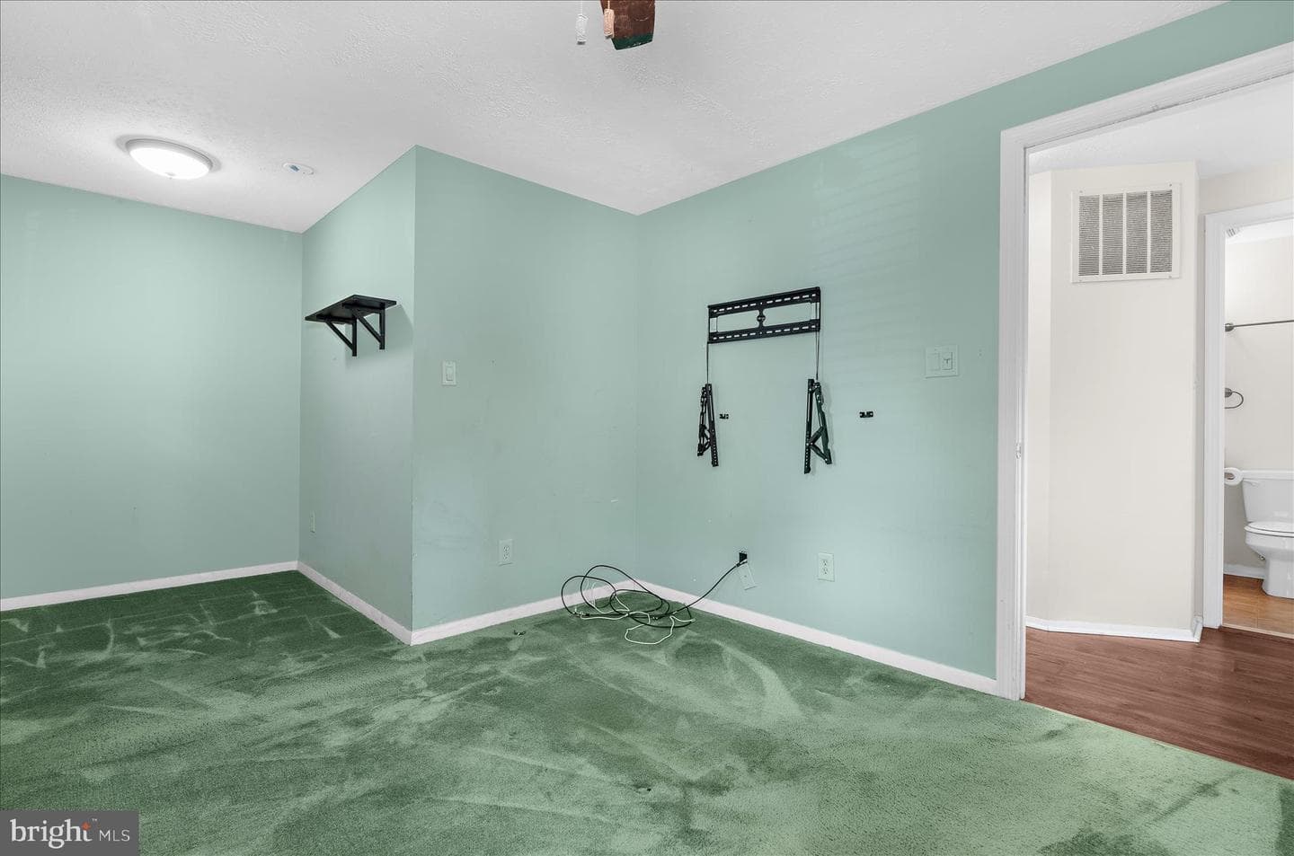 8085 Castle Rock Court photo 22