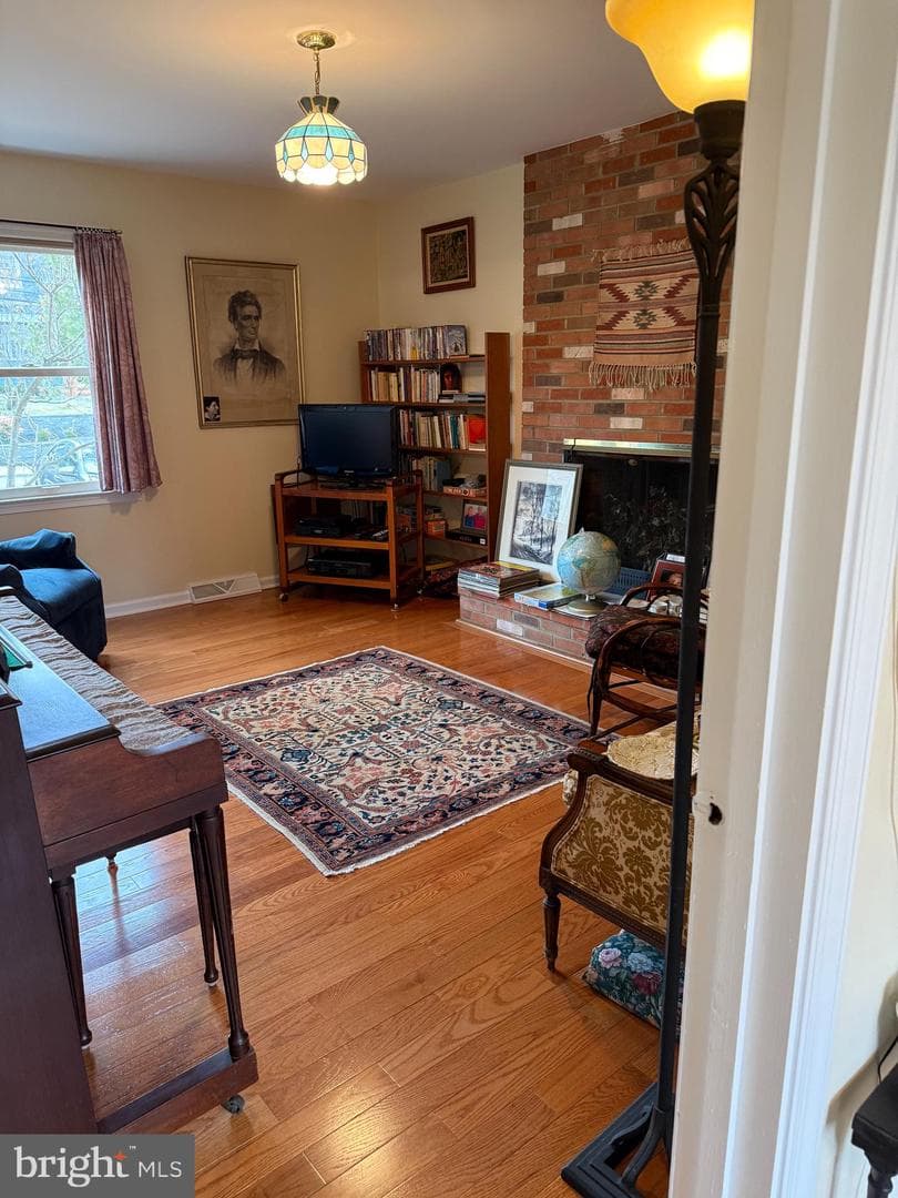 112 Lafayette Avenue photo 11