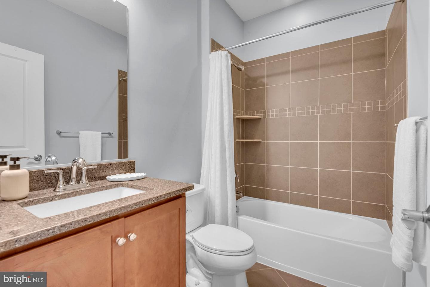 219 West Street photo 15