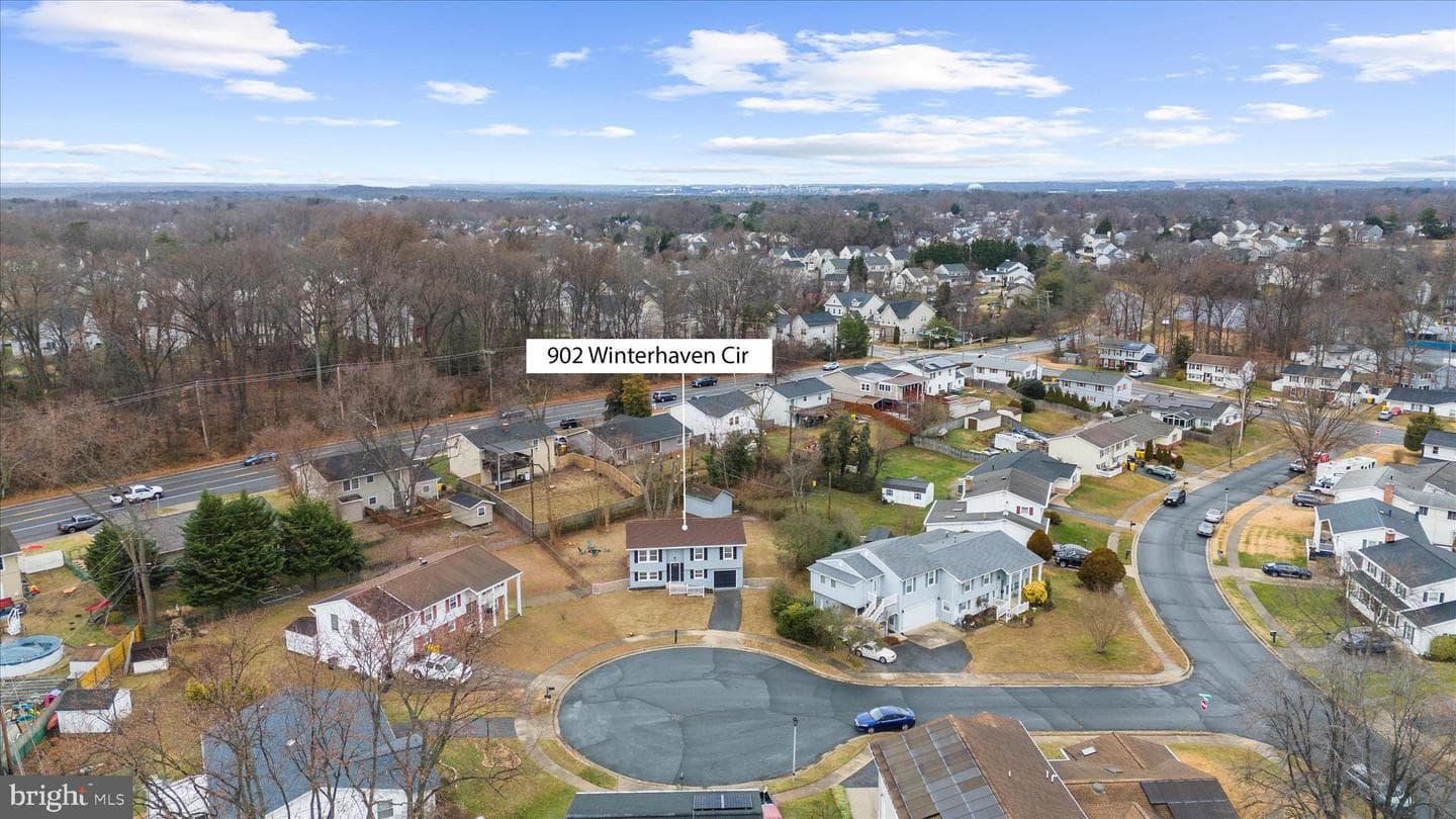 902 Winterhaven Circle photo 4