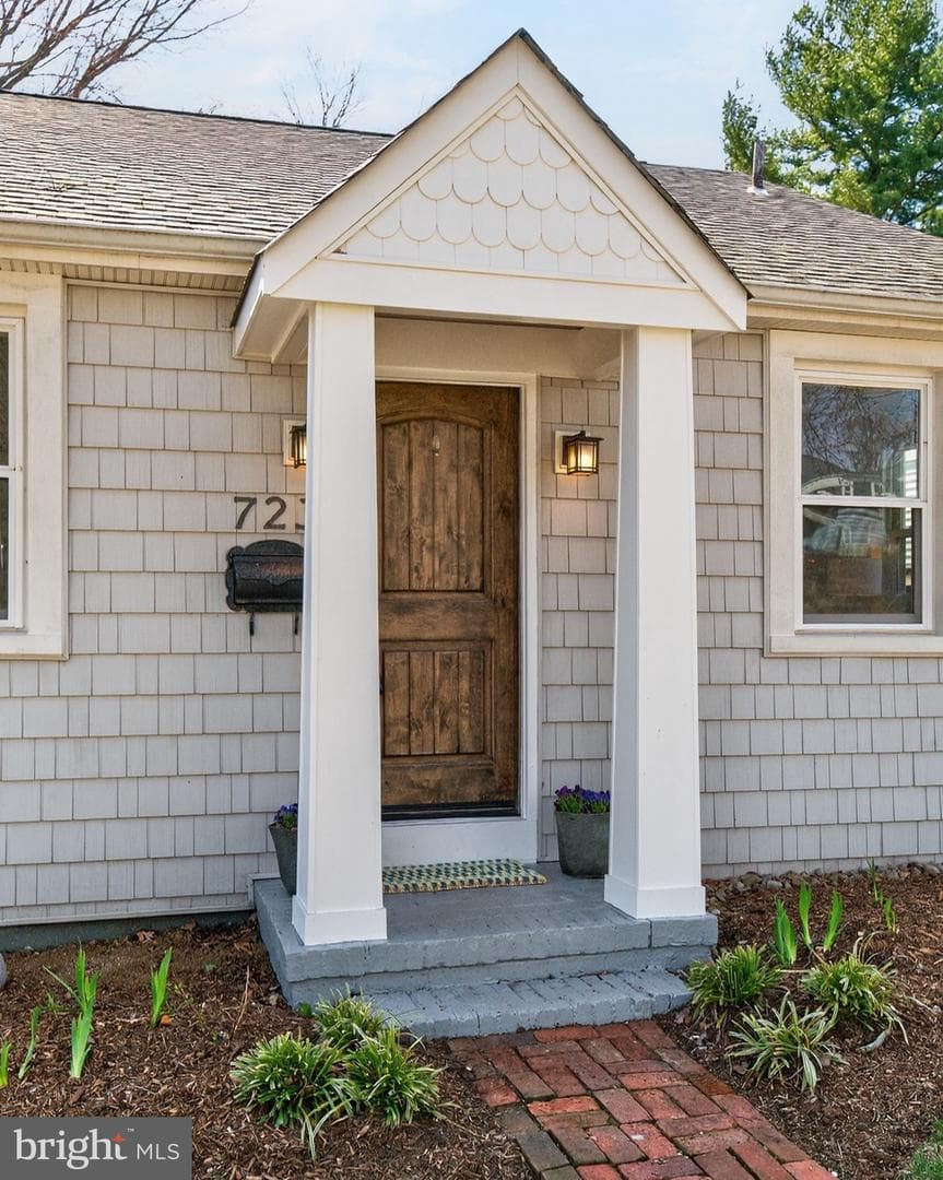 723 Glenwood Street photo 4