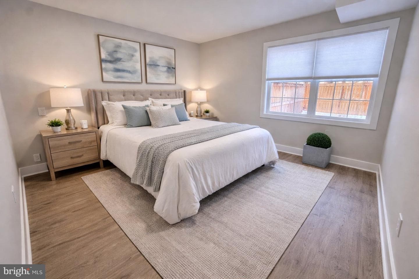 1490 Mara Vista Court photo 6