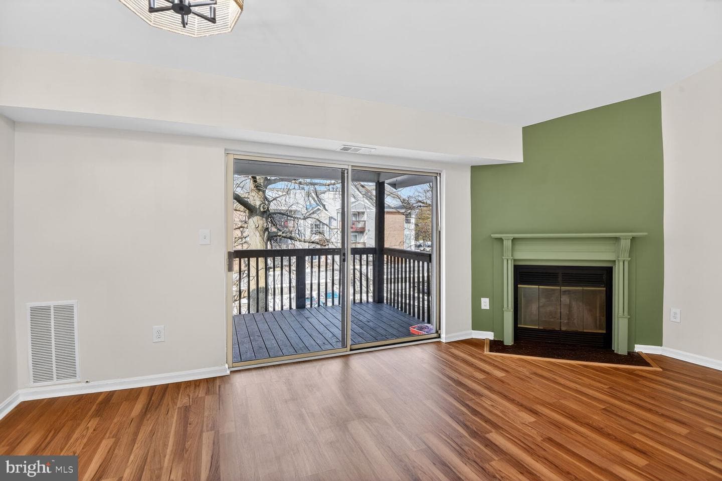 6801 White Water Way #301 photo 4