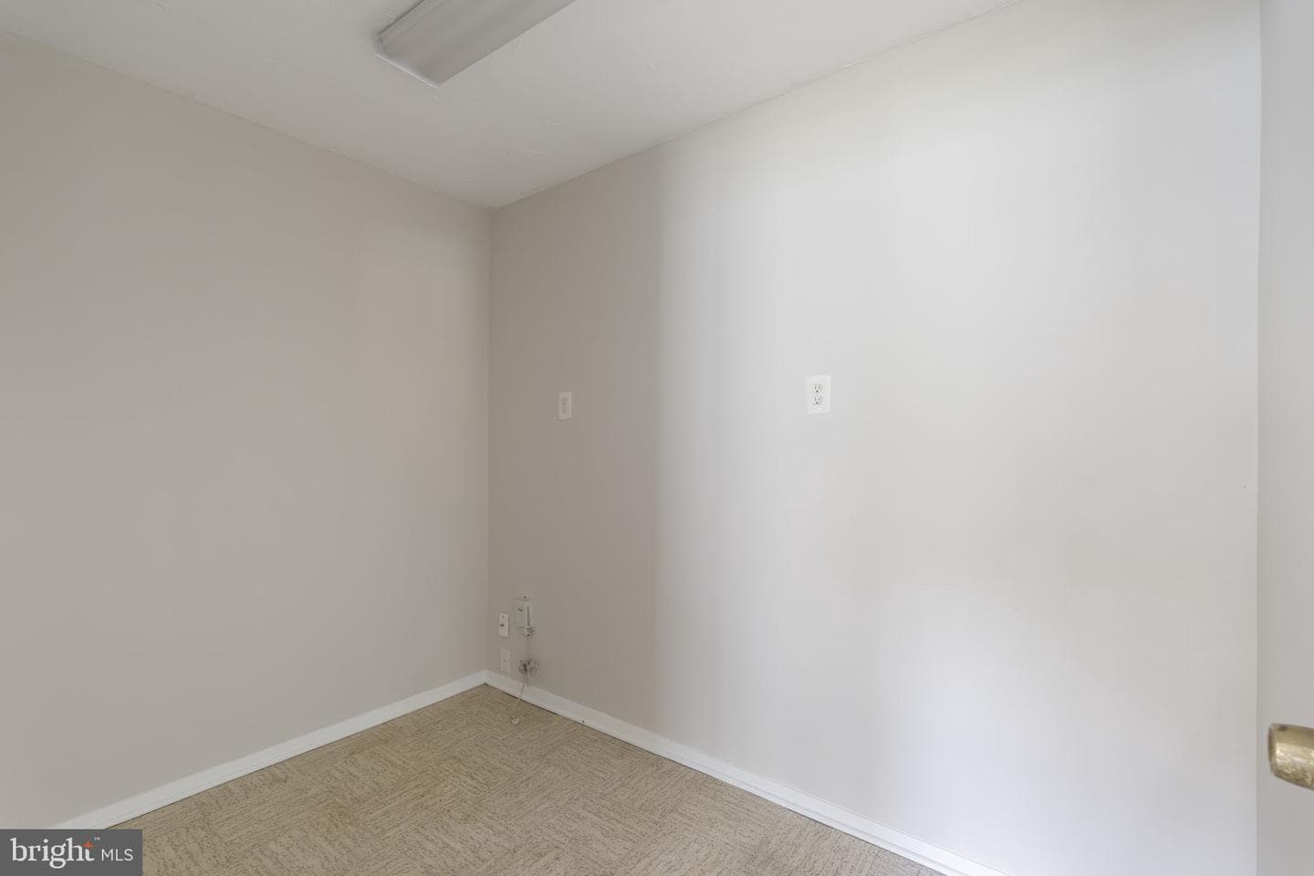 8005 Woodholme Circle photo 31