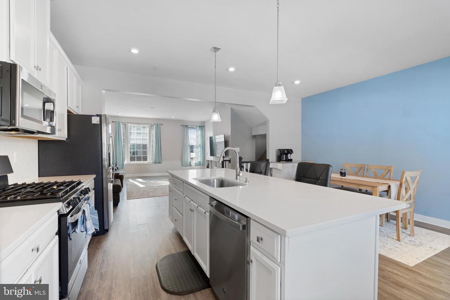110 Bethlehem Pl photo 16