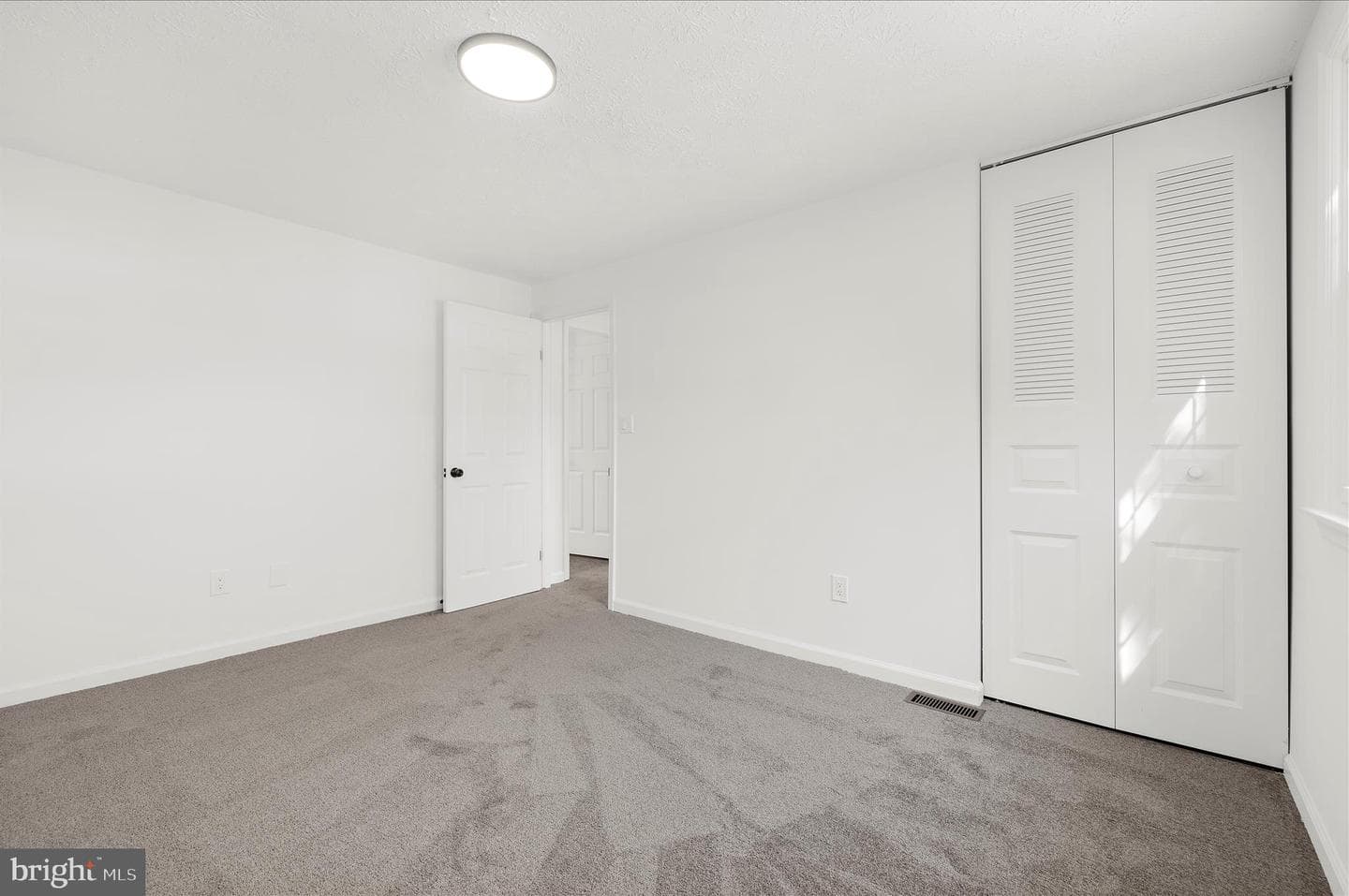 2959 Beaver Brook Court photo 36