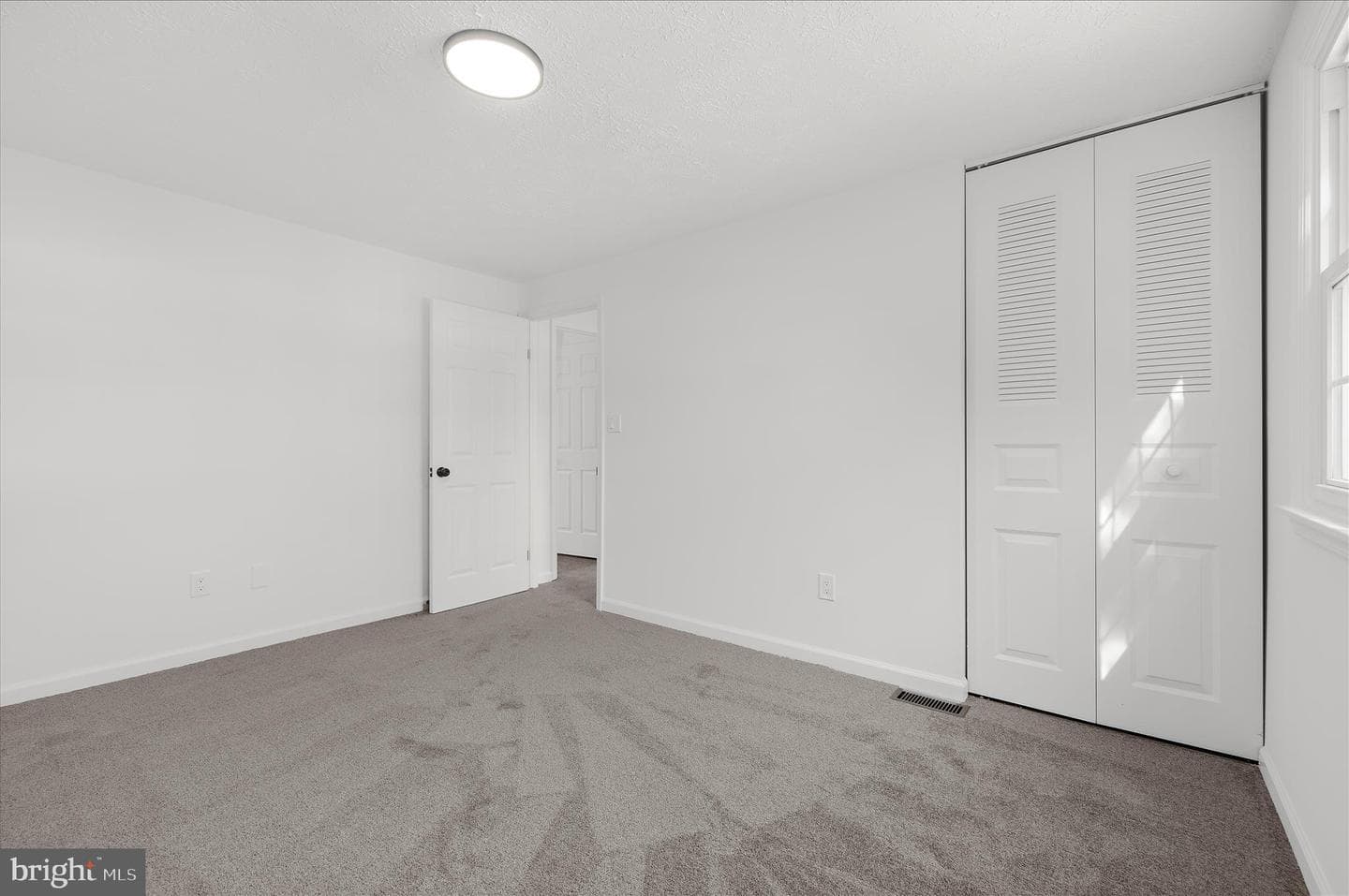 2959 Beaver Brook Court photo 37