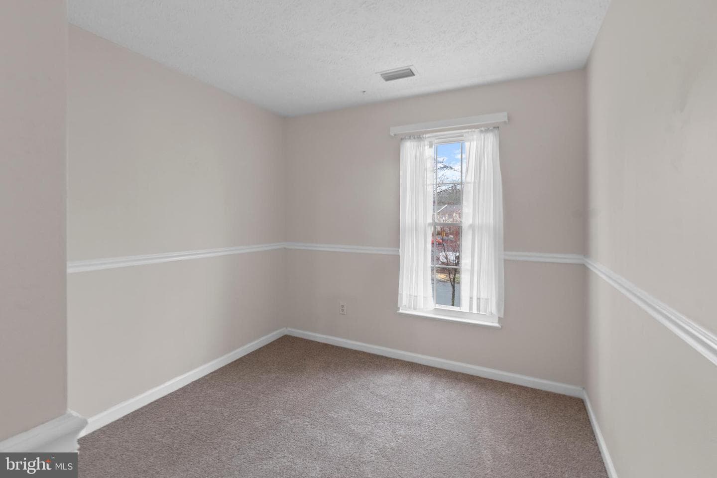 1035 Chestnut Cove Drive photo 22