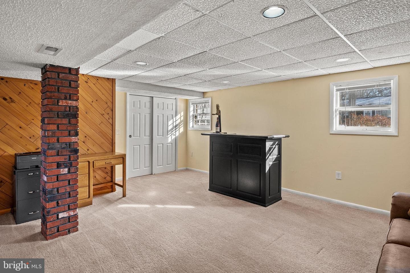 982 Highpoint Drive photo 25