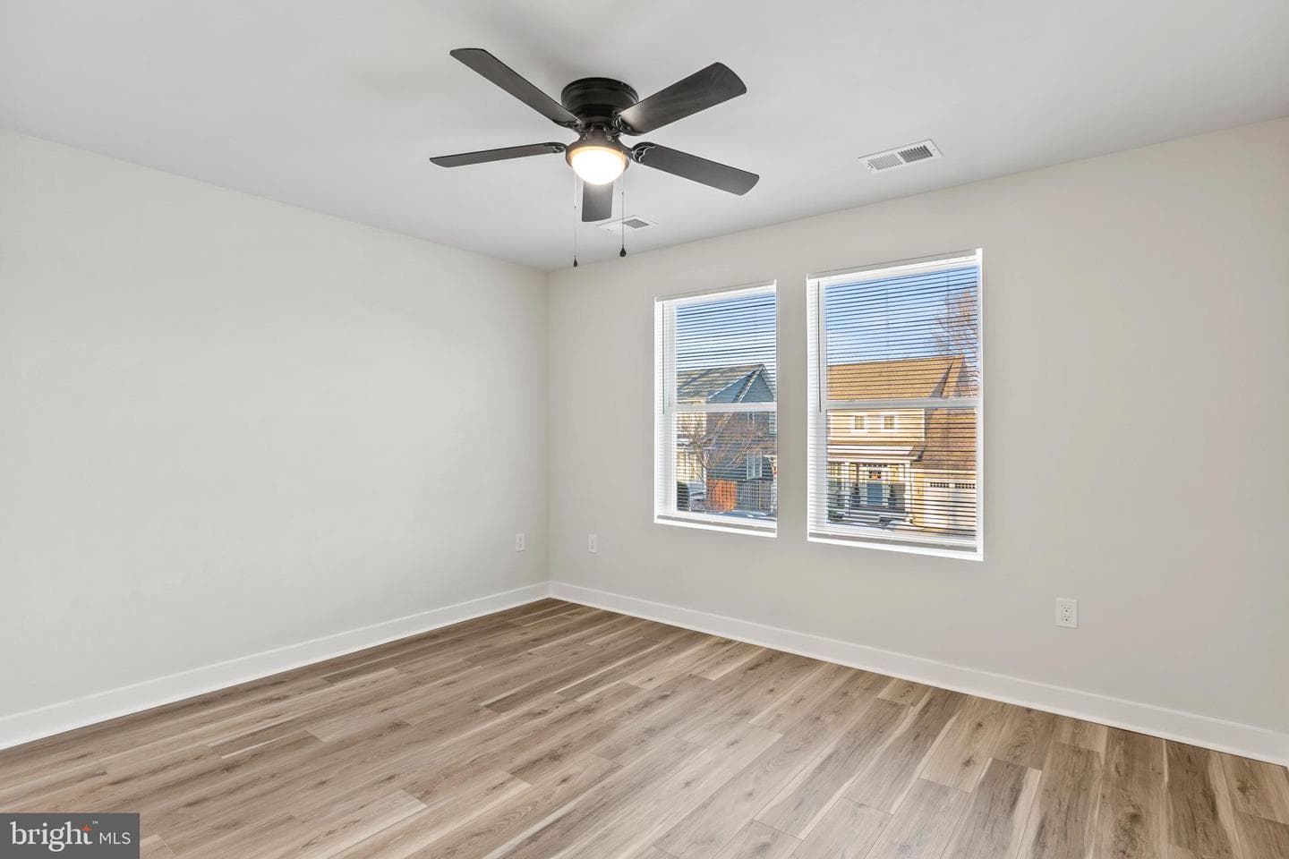 148 Jefferson Street photo 24