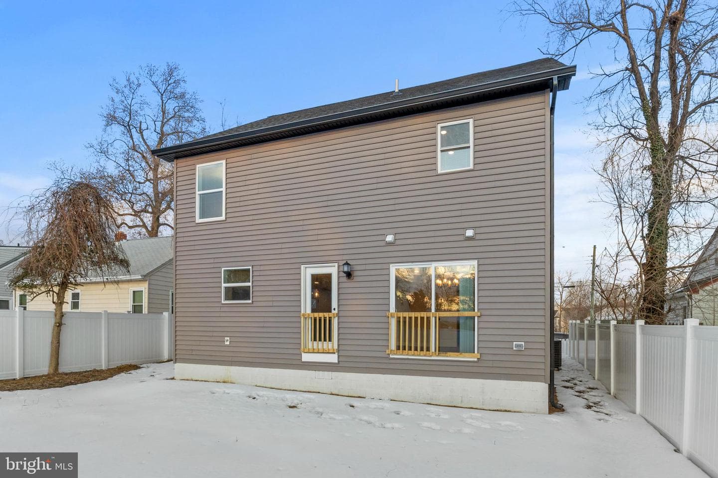 148 Jefferson Street photo 27