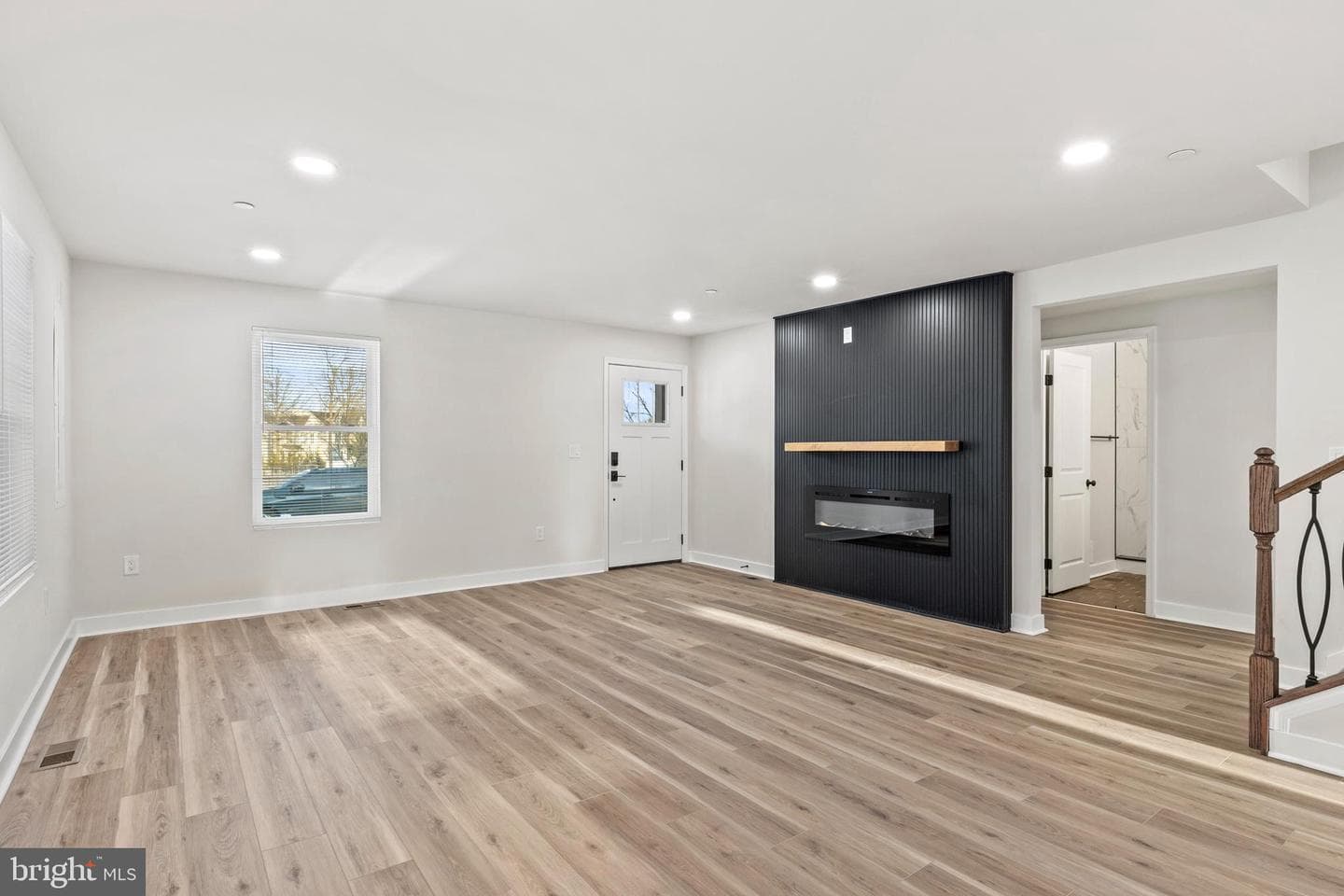 148 Jefferson Street photo 4