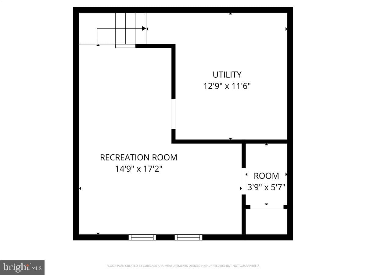 492 West Court photo 31