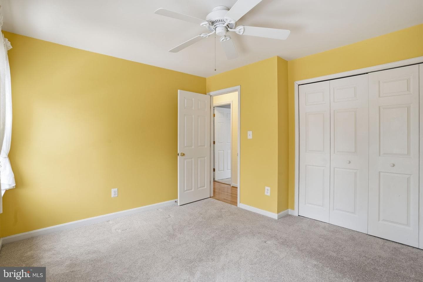 562 Whitney Road photo 11
