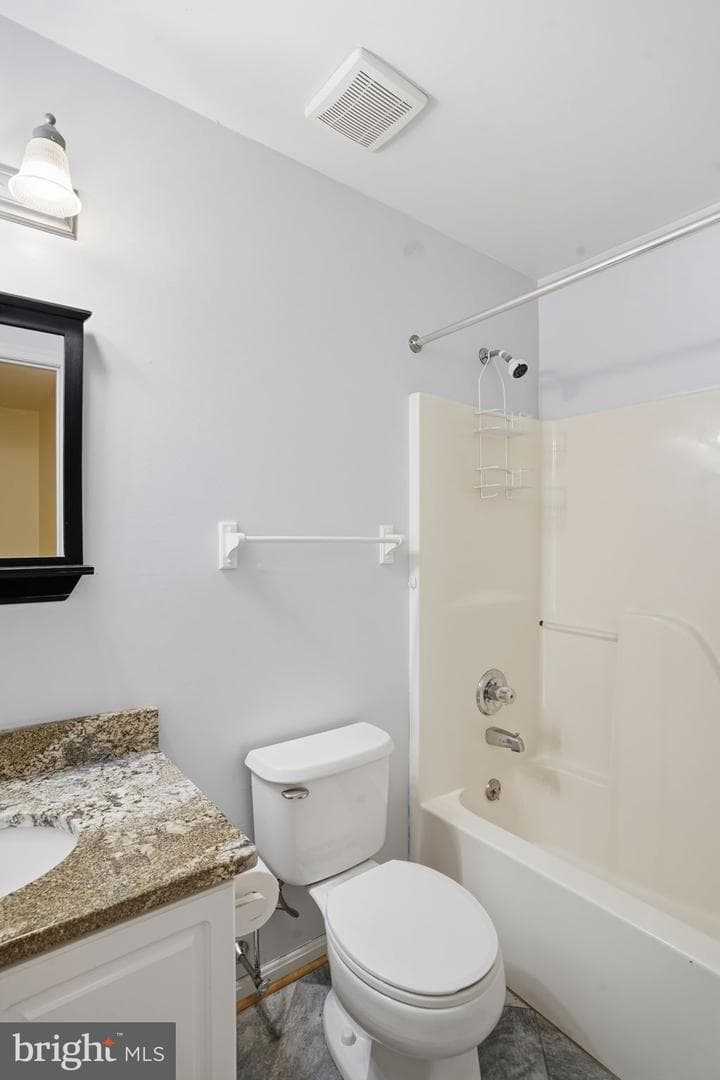 562 Whitney Road photo 13