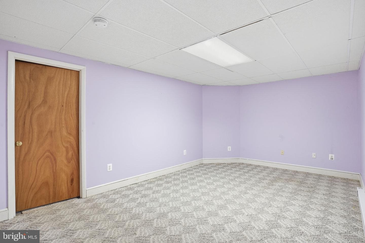 562 Whitney Road photo 18