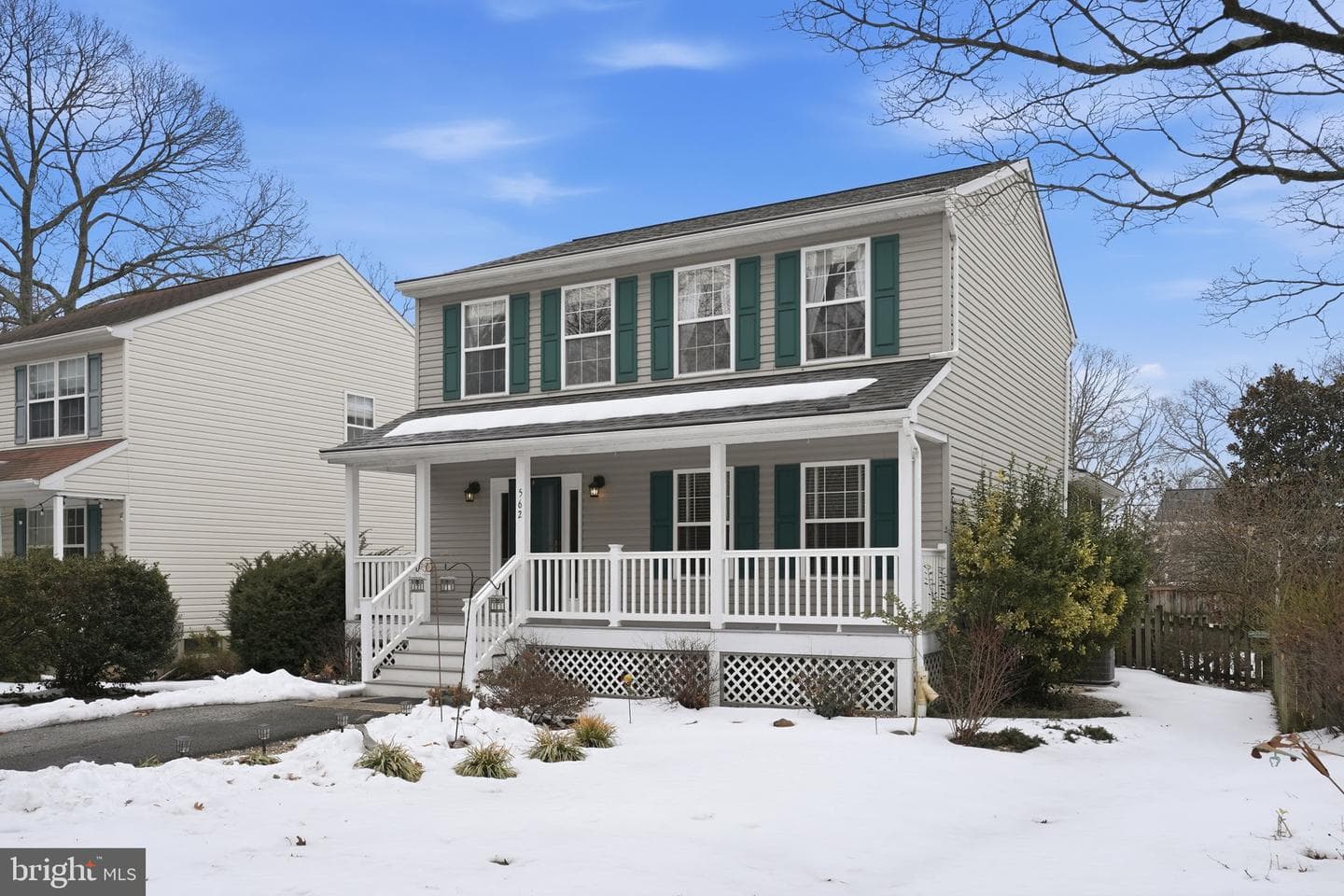 562 Whitney Road photo 2