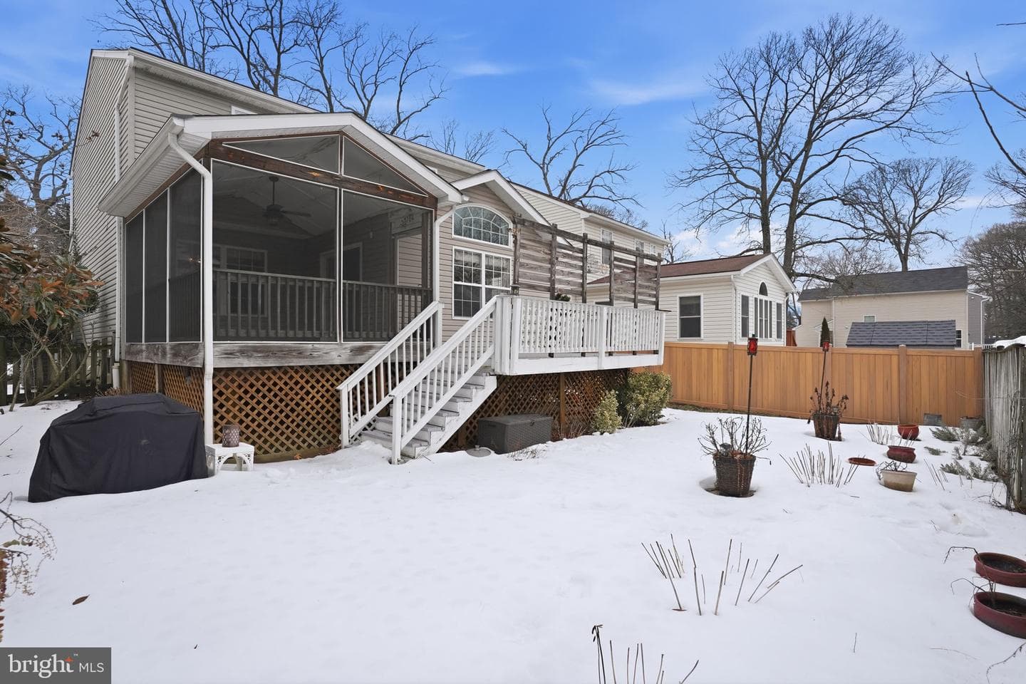 562 Whitney Road photo 20