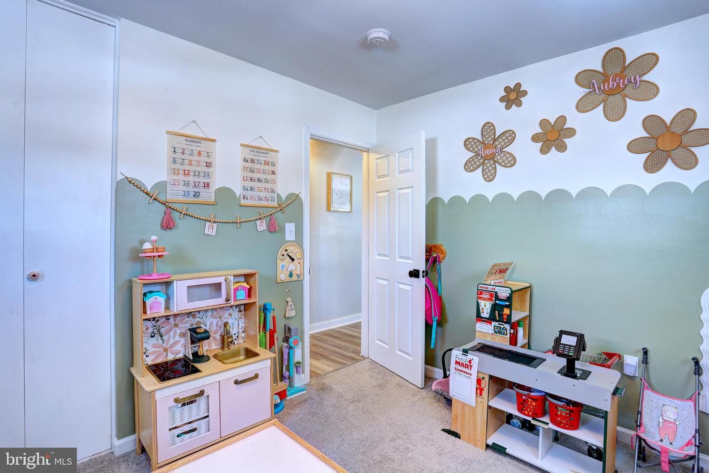 1425 Oakdale Road photo 26