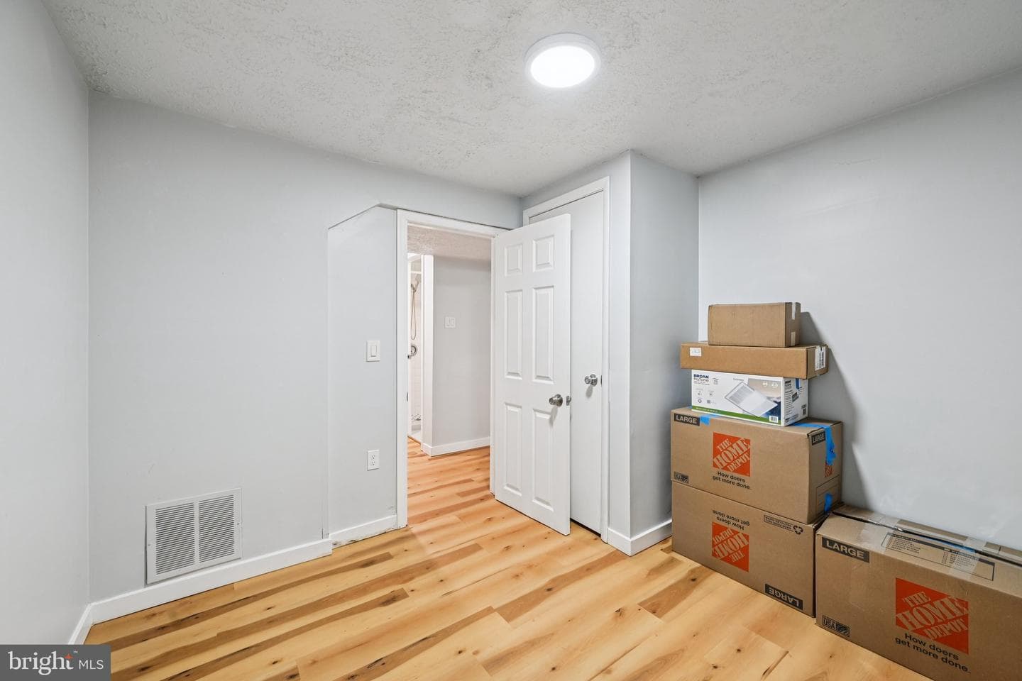 128 Cottage Grove Drive photo 30