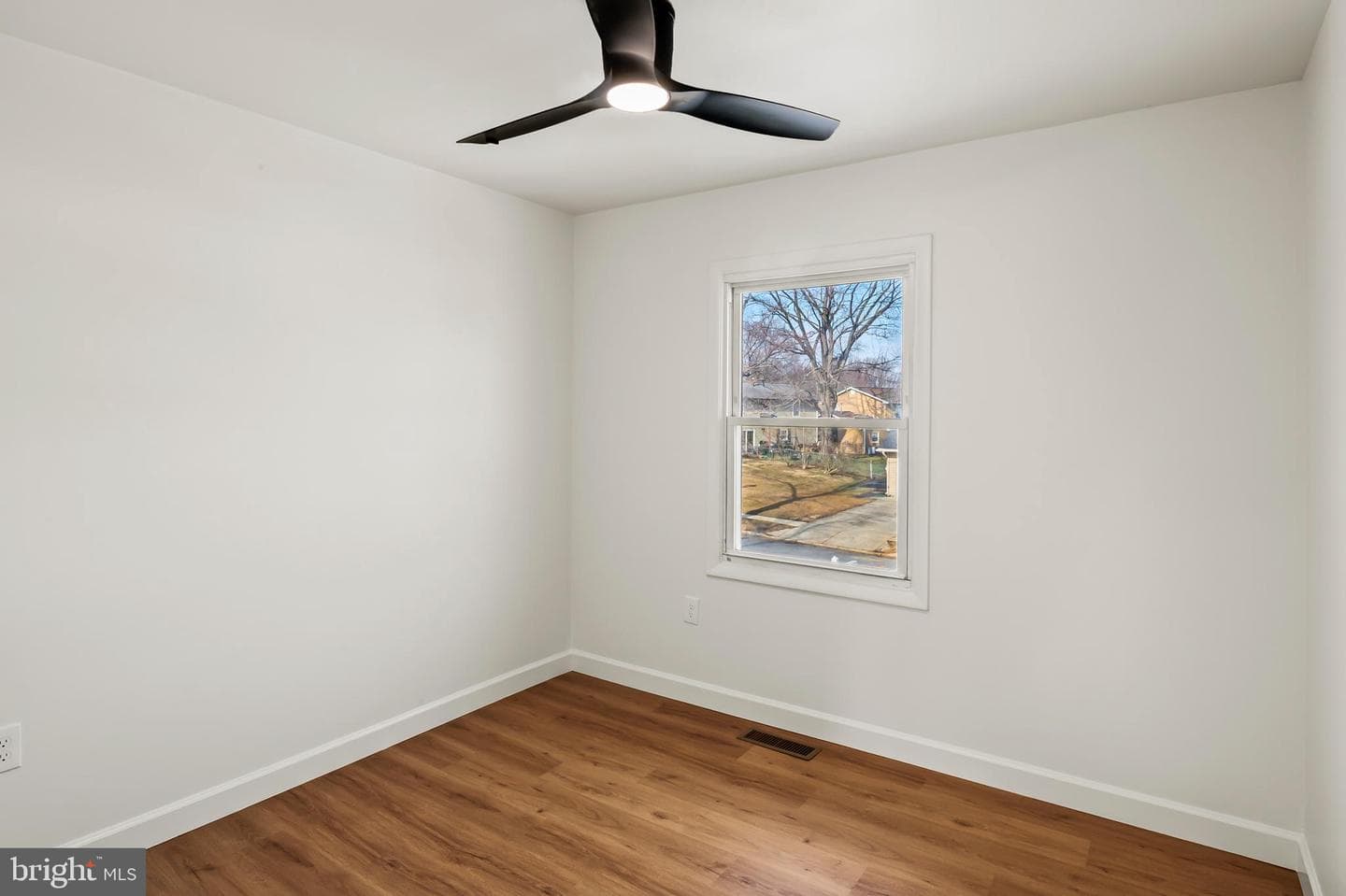 1003 Springhill Way photo 14