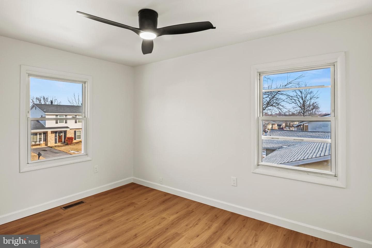 1003 Springhill Way photo 16