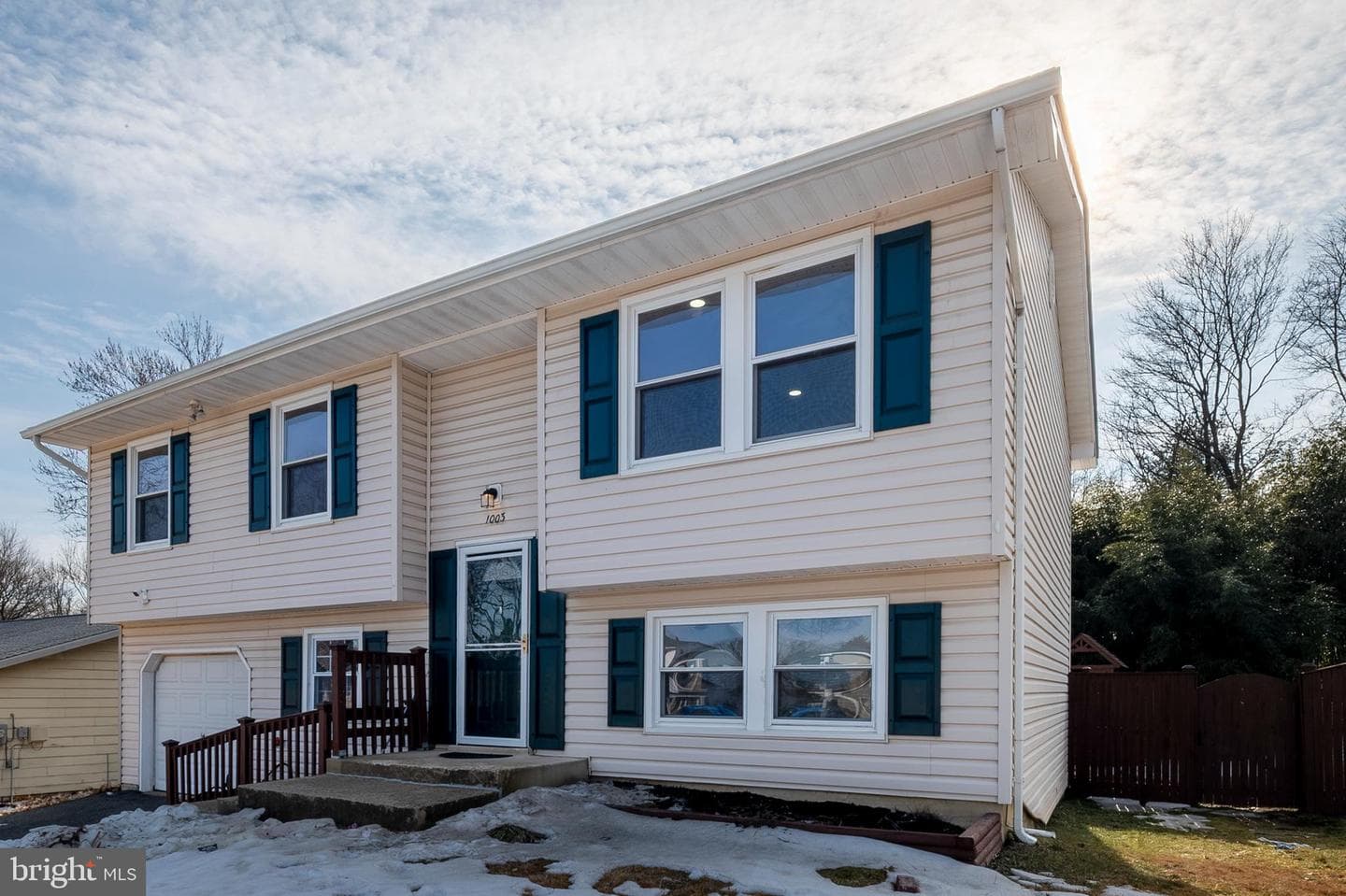 1003 Springhill Way photo 2