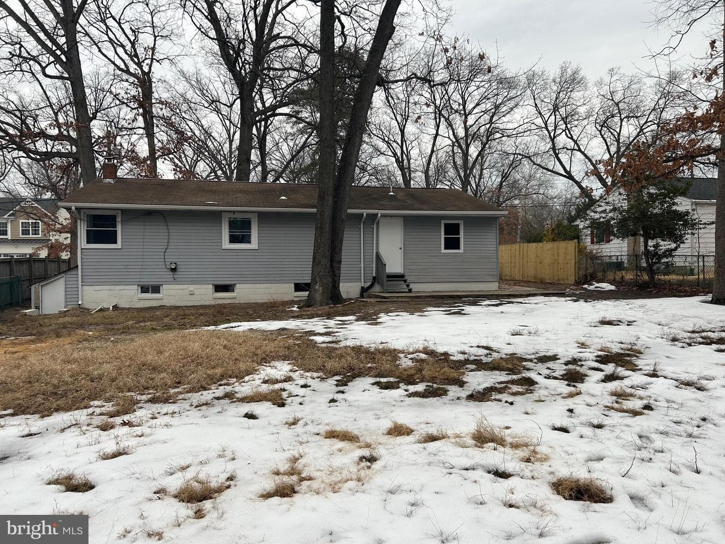 8009 Woodholme Circle photo 13