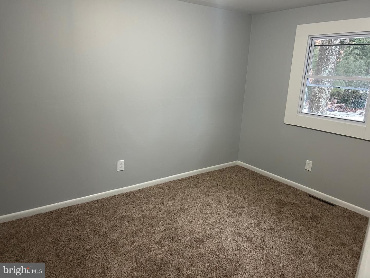 8009 Woodholme Circle photo 9