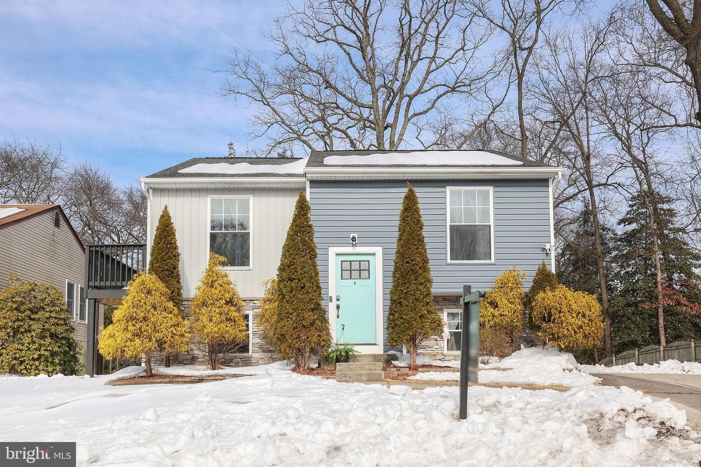 7707 Lake Circle