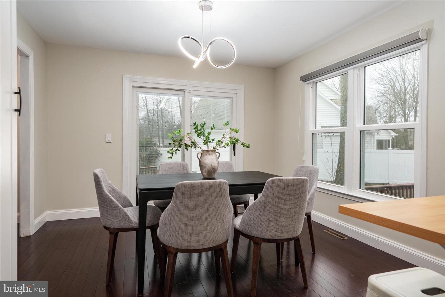 298 Edgemere Drive photo 10