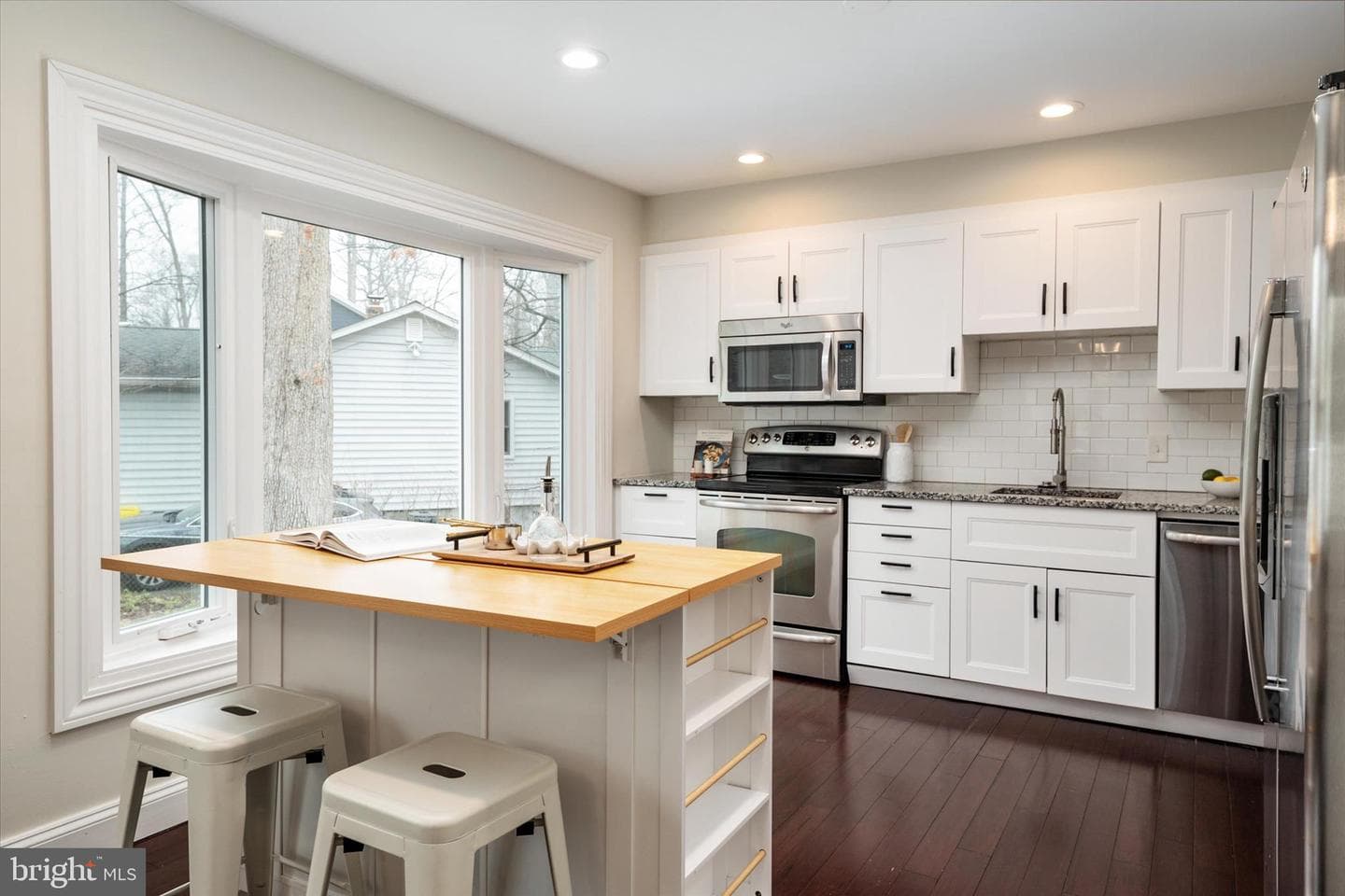 298 Edgemere Drive photo 8