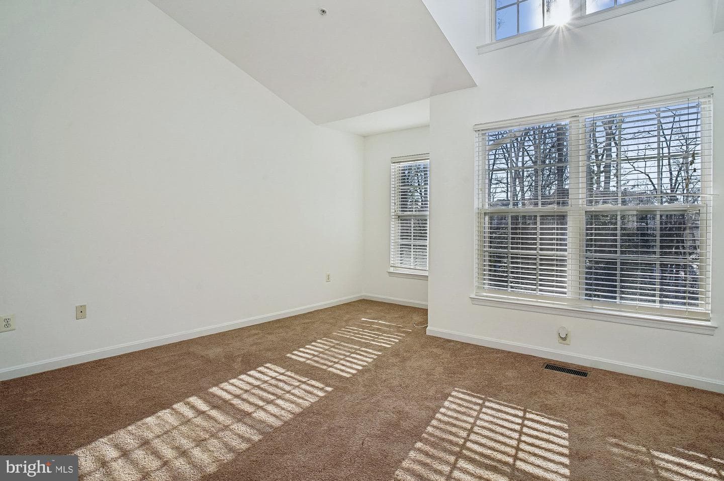 12 Harbour Heights Drive photo 13
