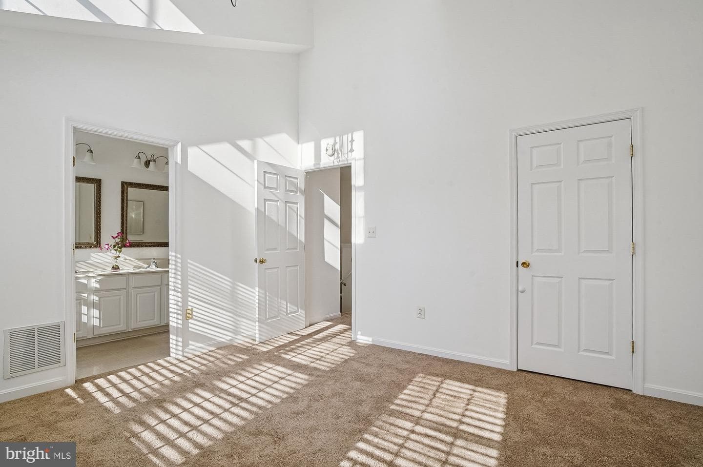 12 Harbour Heights Drive photo 14