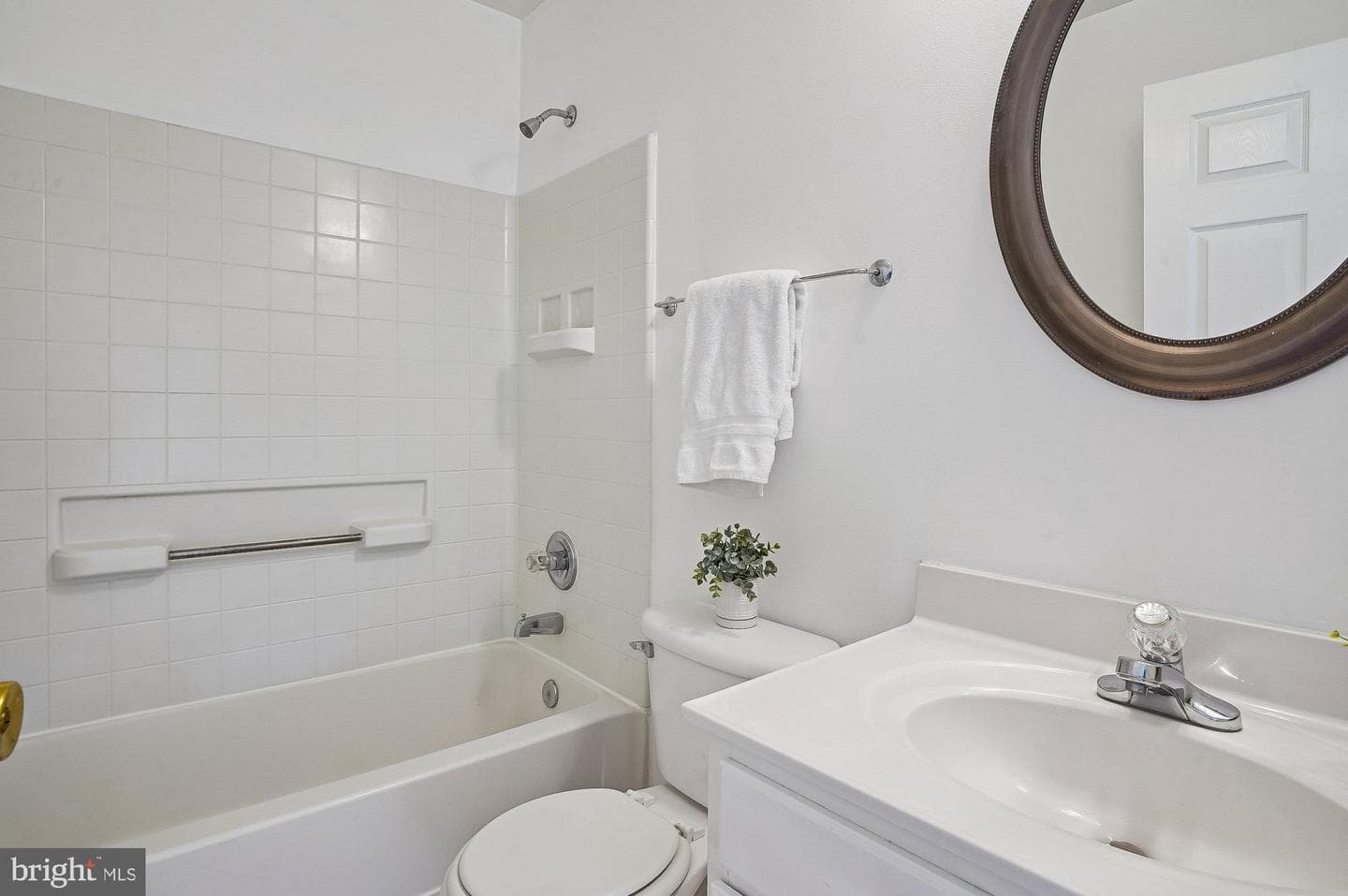 12 Harbour Heights Drive photo 19