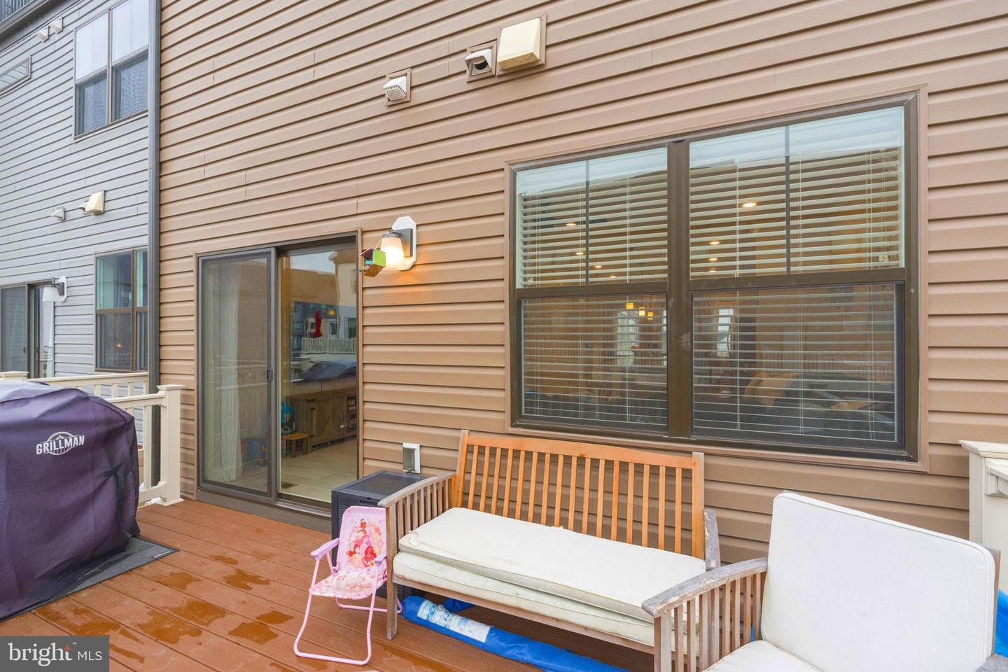 737 Allegheny Avenue photo 44