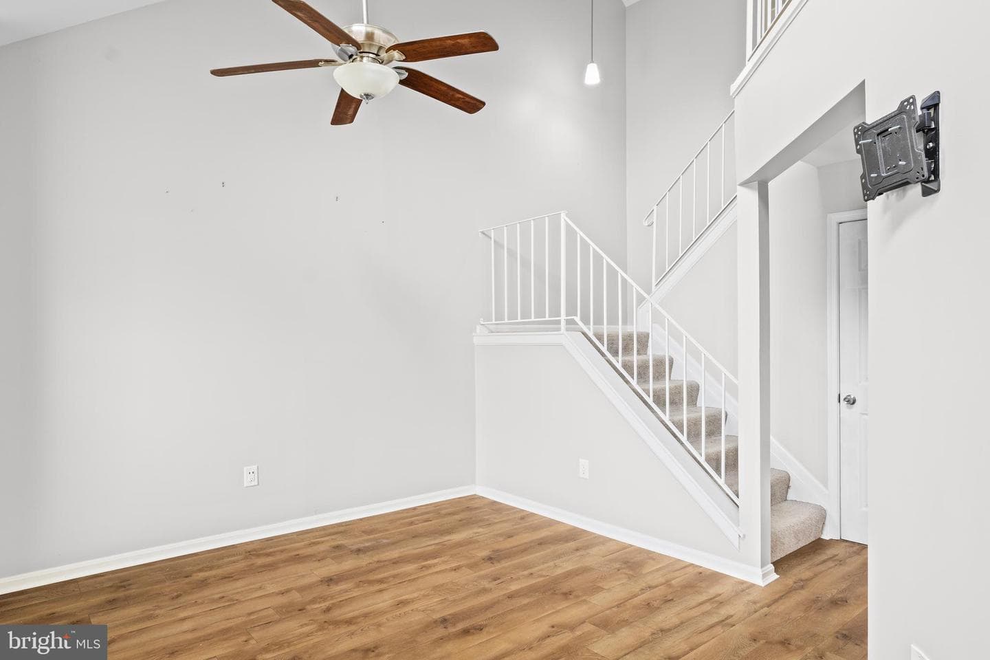 1400 Cox Landing Court photo 25