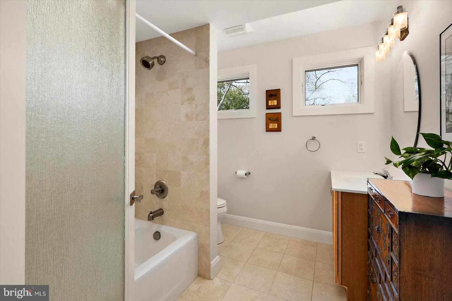 198 Acton Road photo 33