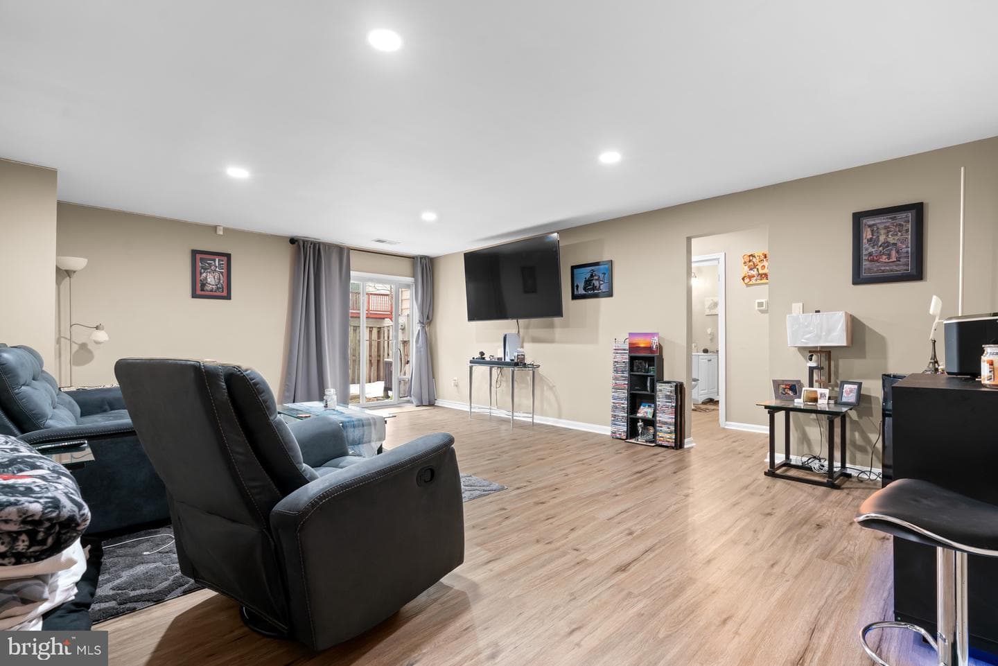1683 Hart Court photo 7