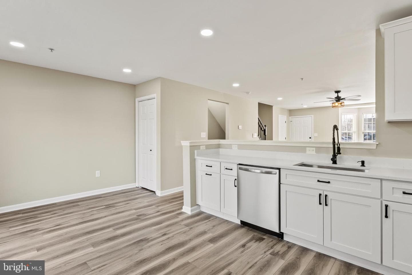 454 Renfro Court photo 7