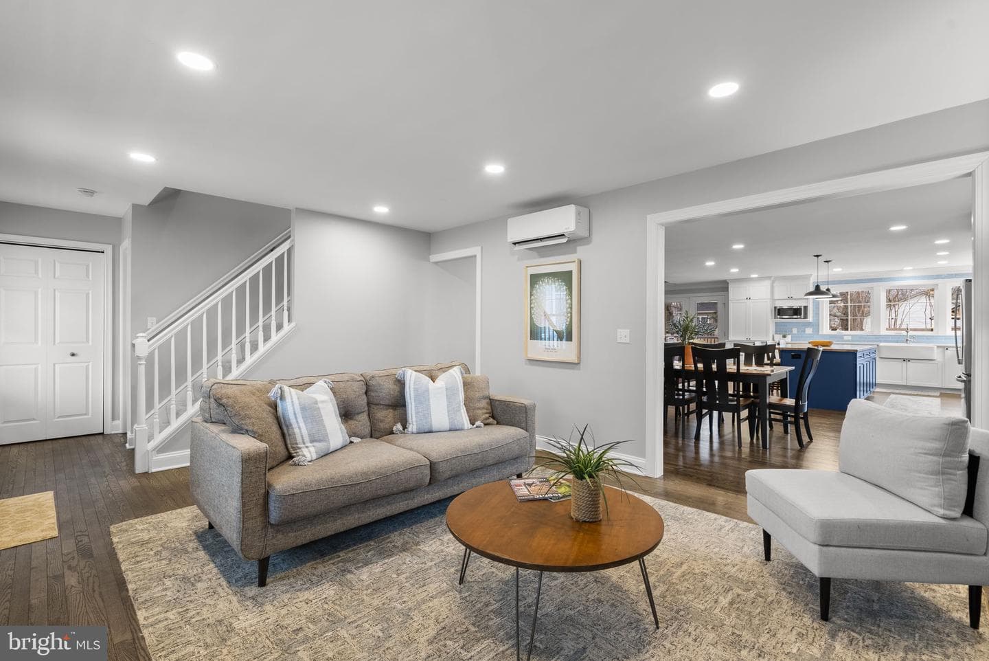 112 Elliott Place photo 17