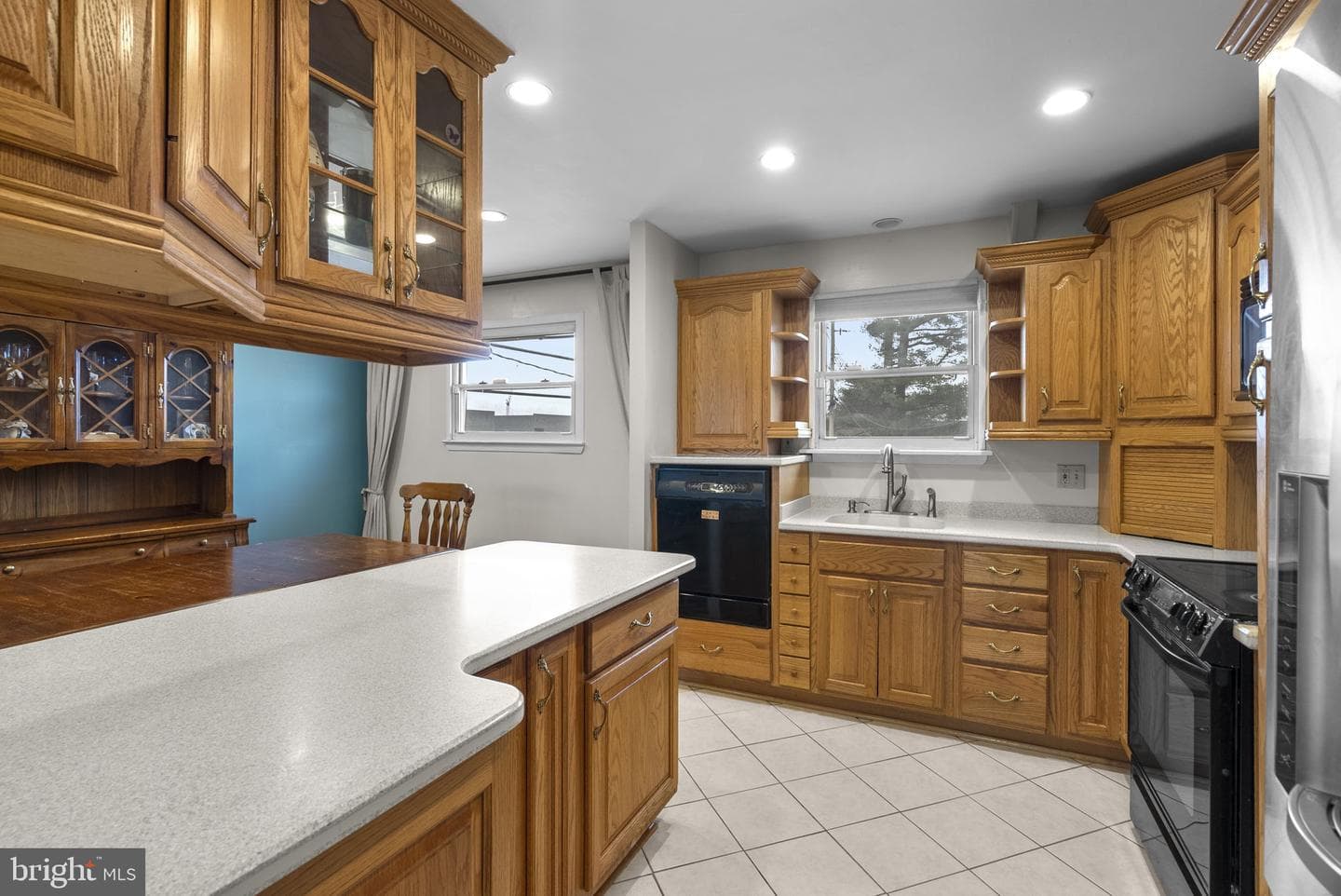 543 Nolfield Drive photo 15