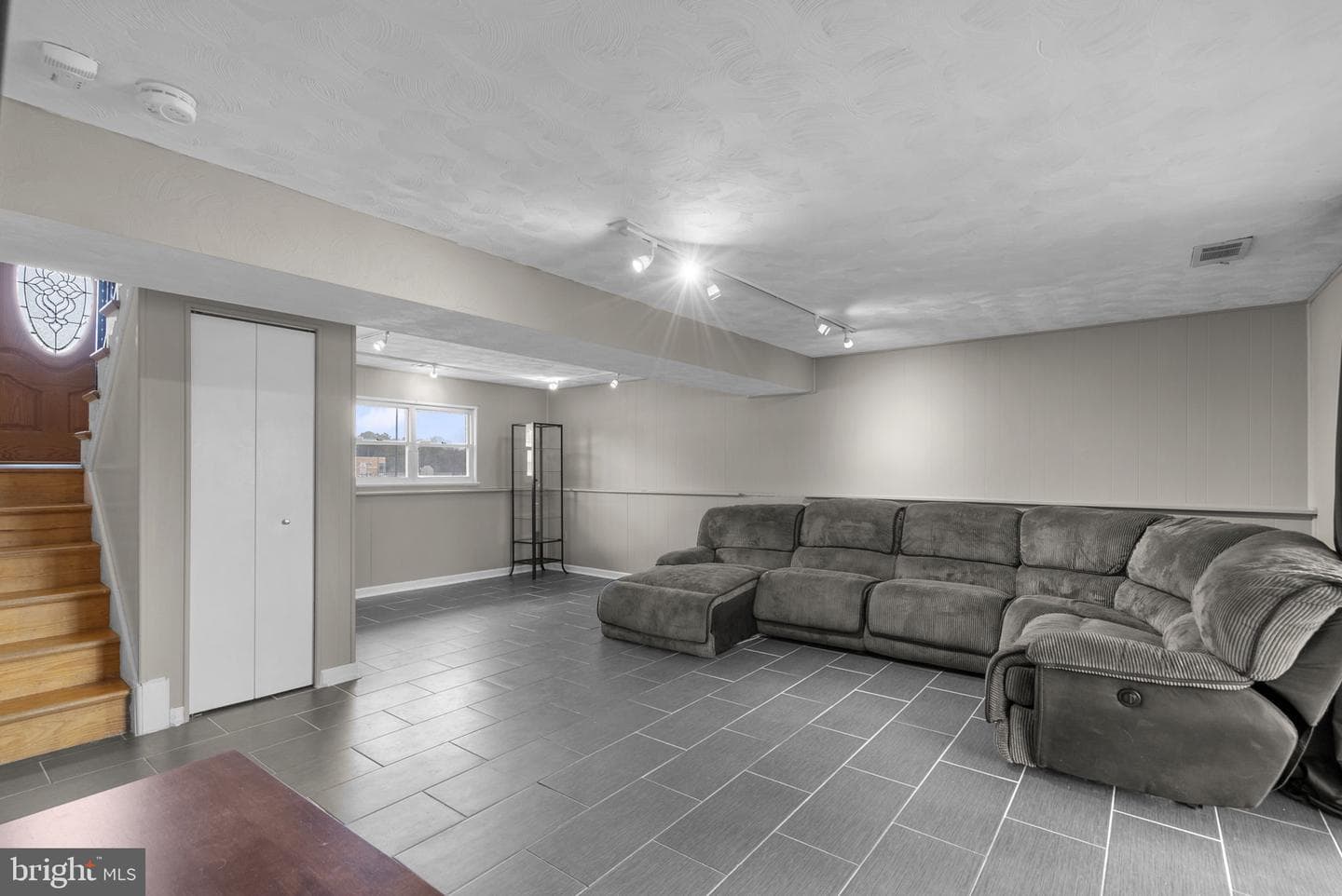 543 Nolfield Drive photo 30