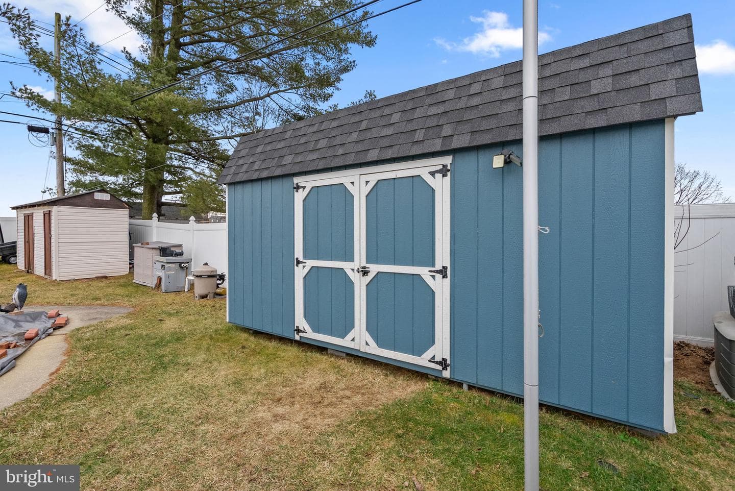 543 Nolfield Drive photo 40