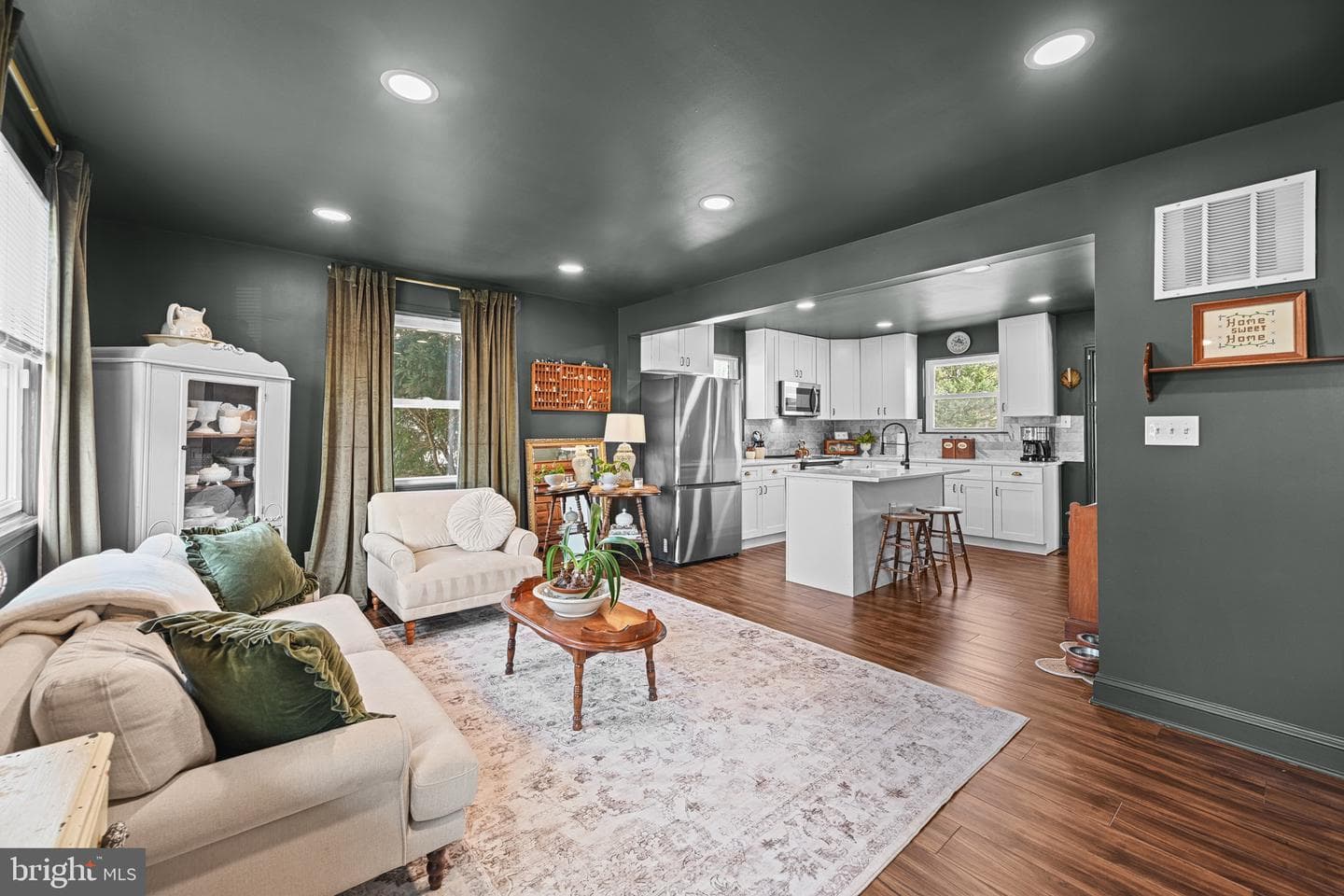 233 Kenwood Road photo 12