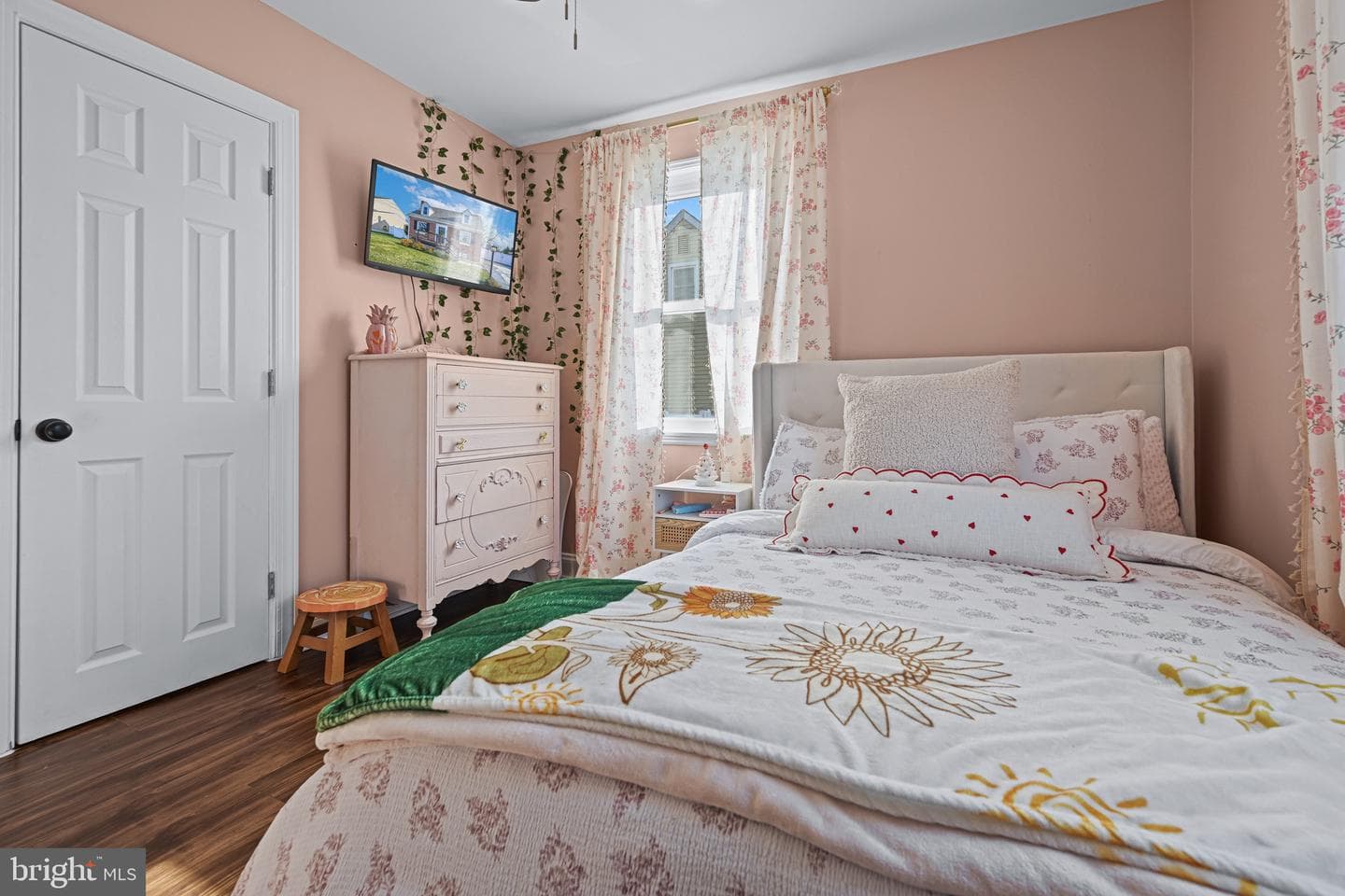 233 Kenwood Road photo 25