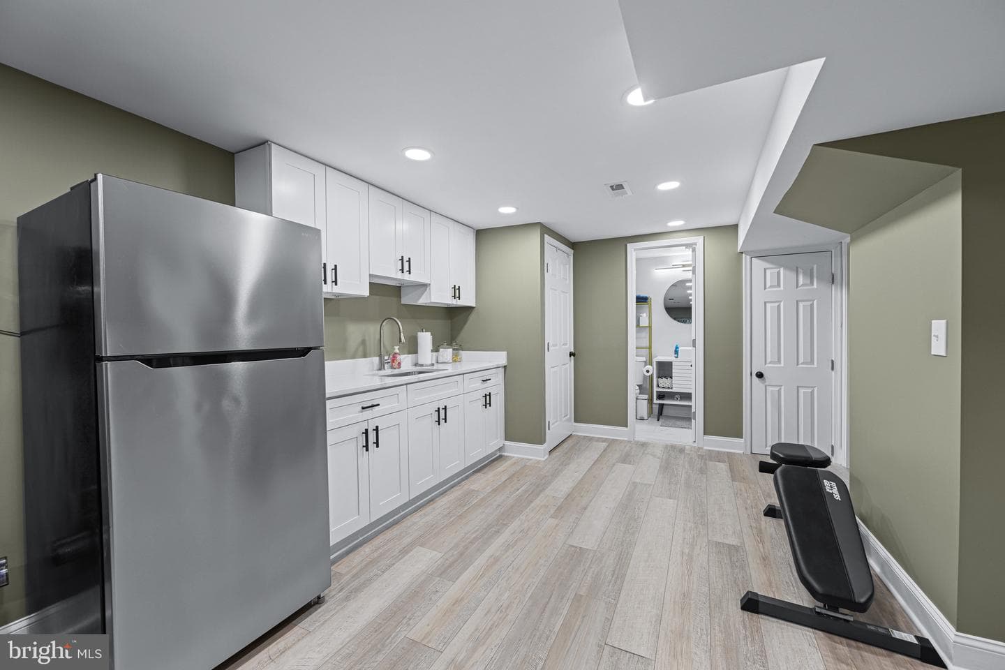 233 Kenwood Road photo 36