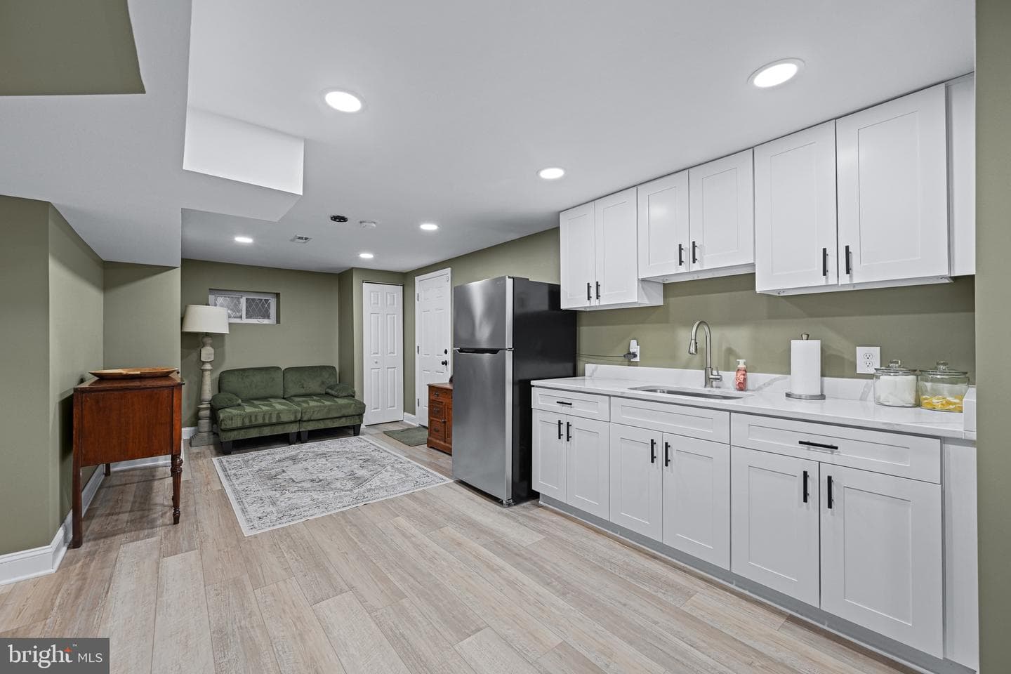 233 Kenwood Road photo 38